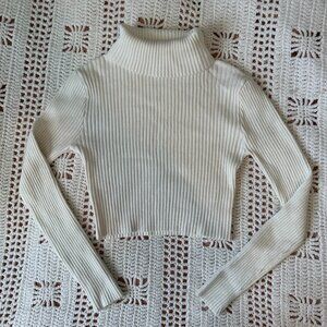 LAST CHANCE - Cropped Turtleneck Ribbed Knit Sweater Top